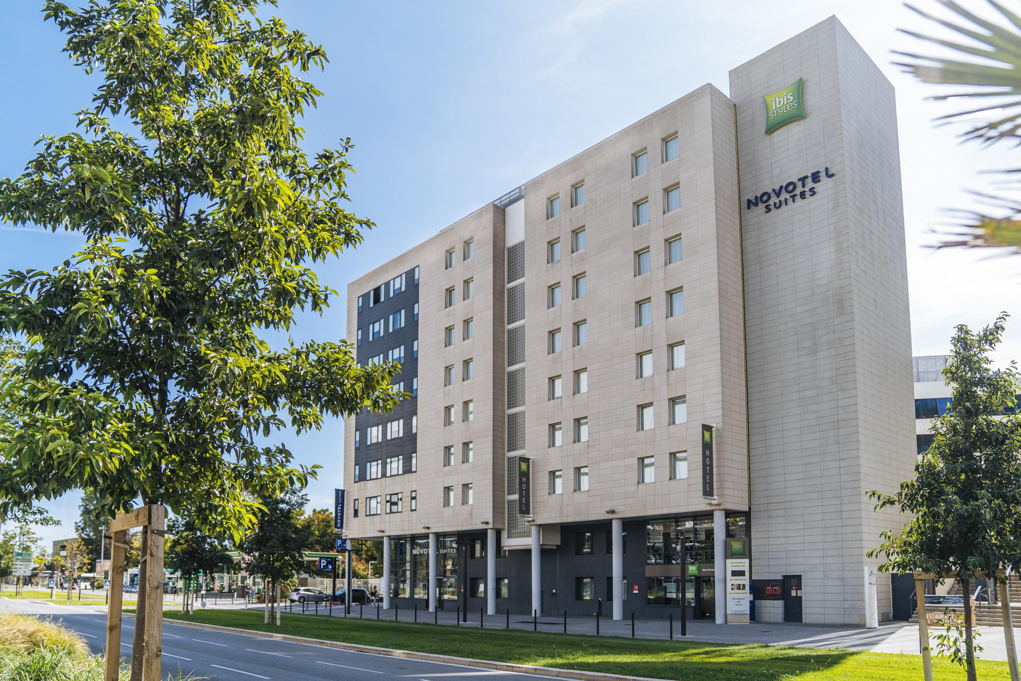 Ibis Styles Nice Aeroport Arenas Exterior photo