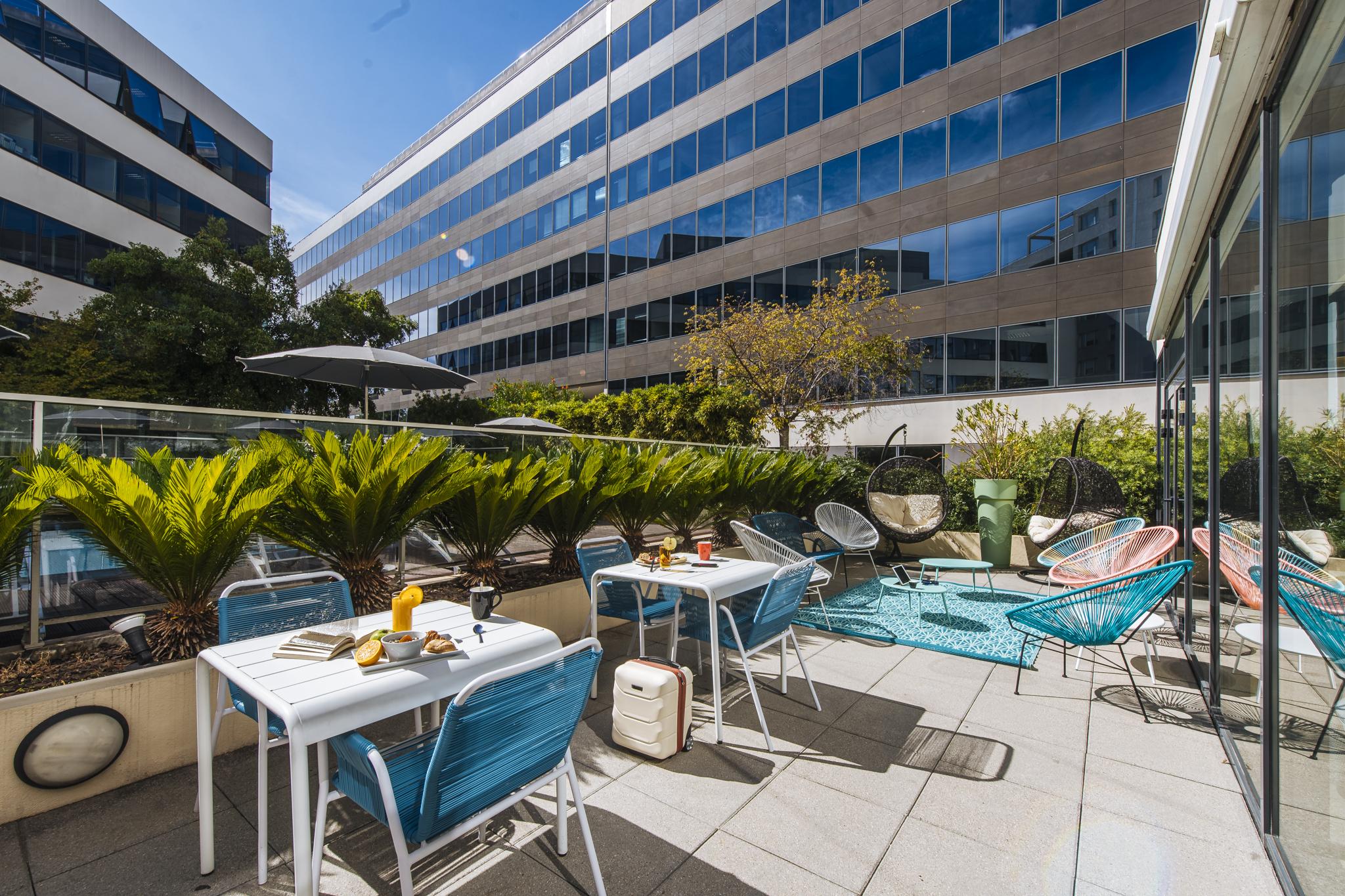 Ibis Styles Nice Aeroport Arenas Exterior photo