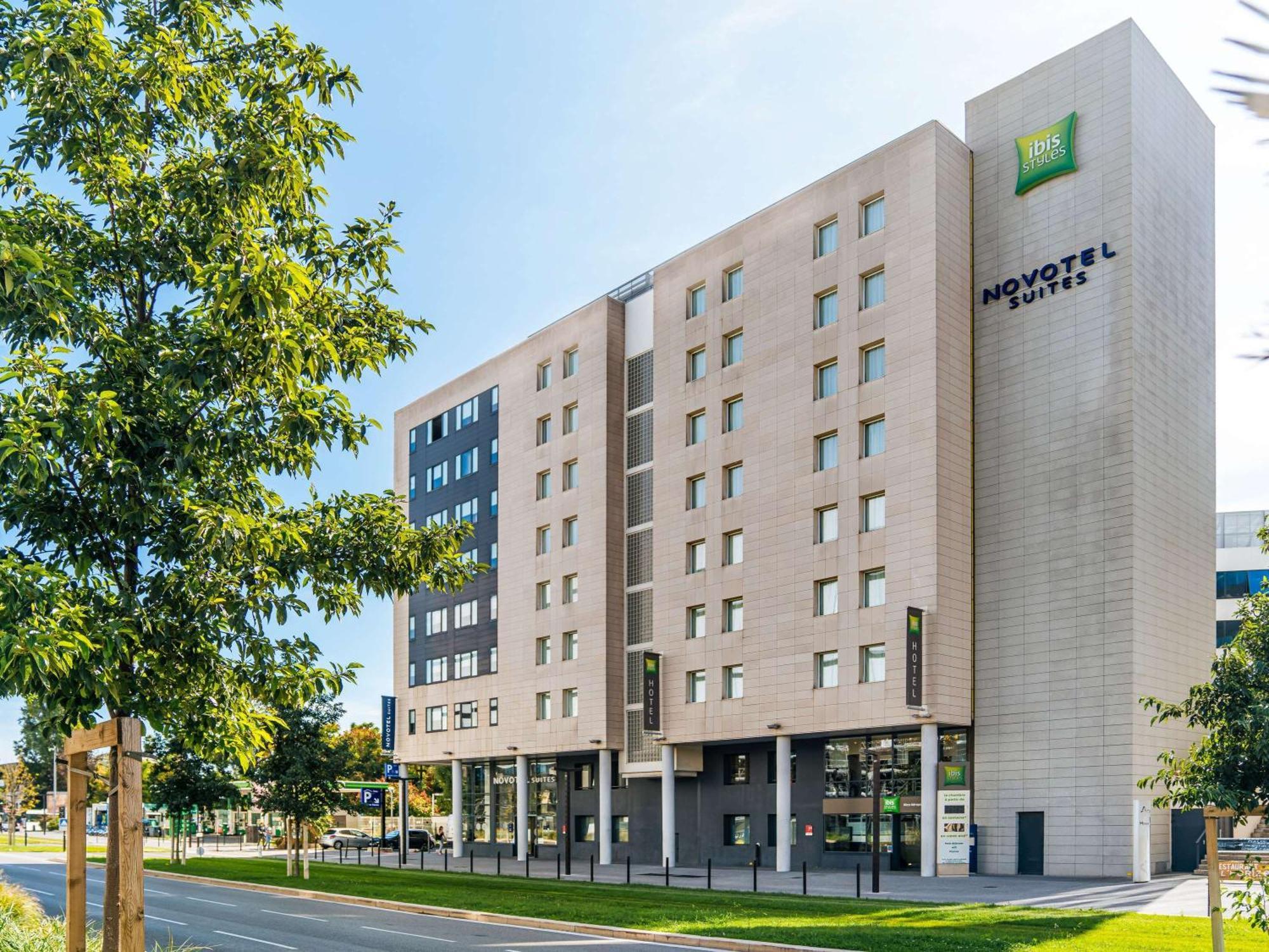 Ibis Styles Nice Aeroport Arenas Exterior photo